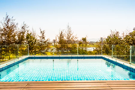 Cost of Glass Pool Fence Repair in Princeton, FL